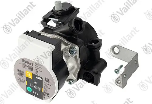 Vaillant Pumpe mit motorisiertem Antrieb, kompaktem Design und mehreren Anschlussmöglichkeiten, montiert auf einer Halterung, bereit für den Einsatz in Heizsystemen.